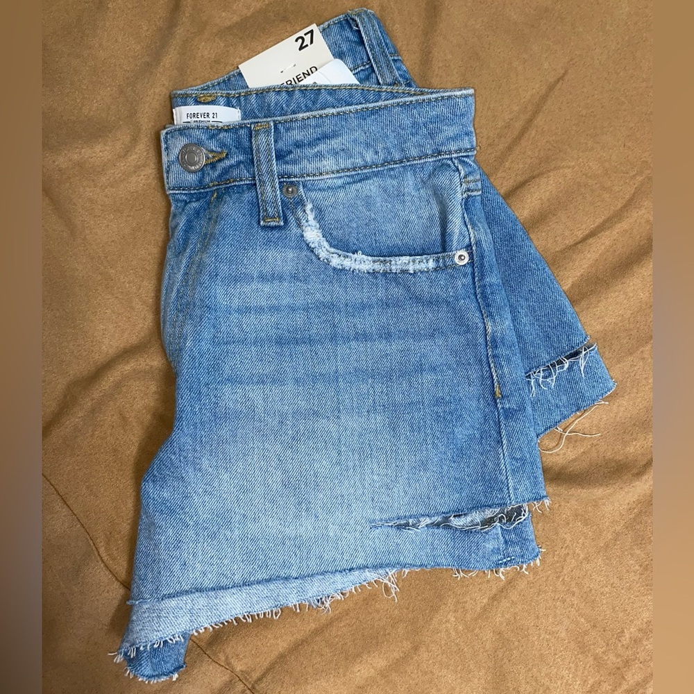 NWT! Forever 21 Boyfriend Shorts .